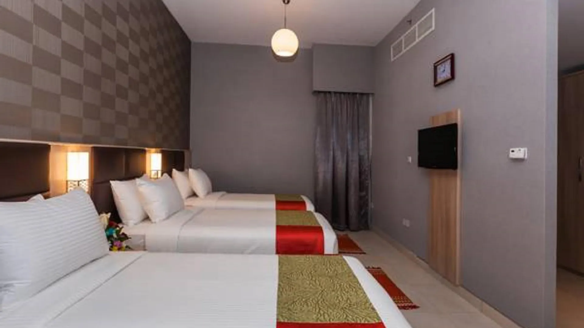 דובאי Florida Square Hotel