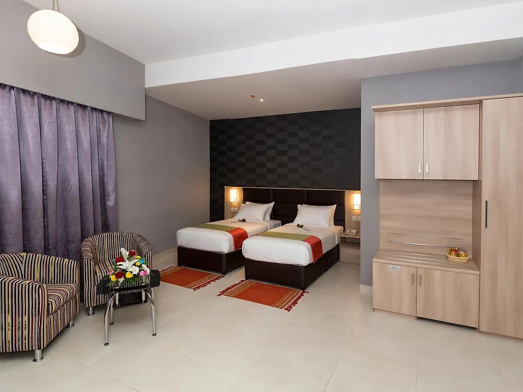 דובאי Florida Square Hotel