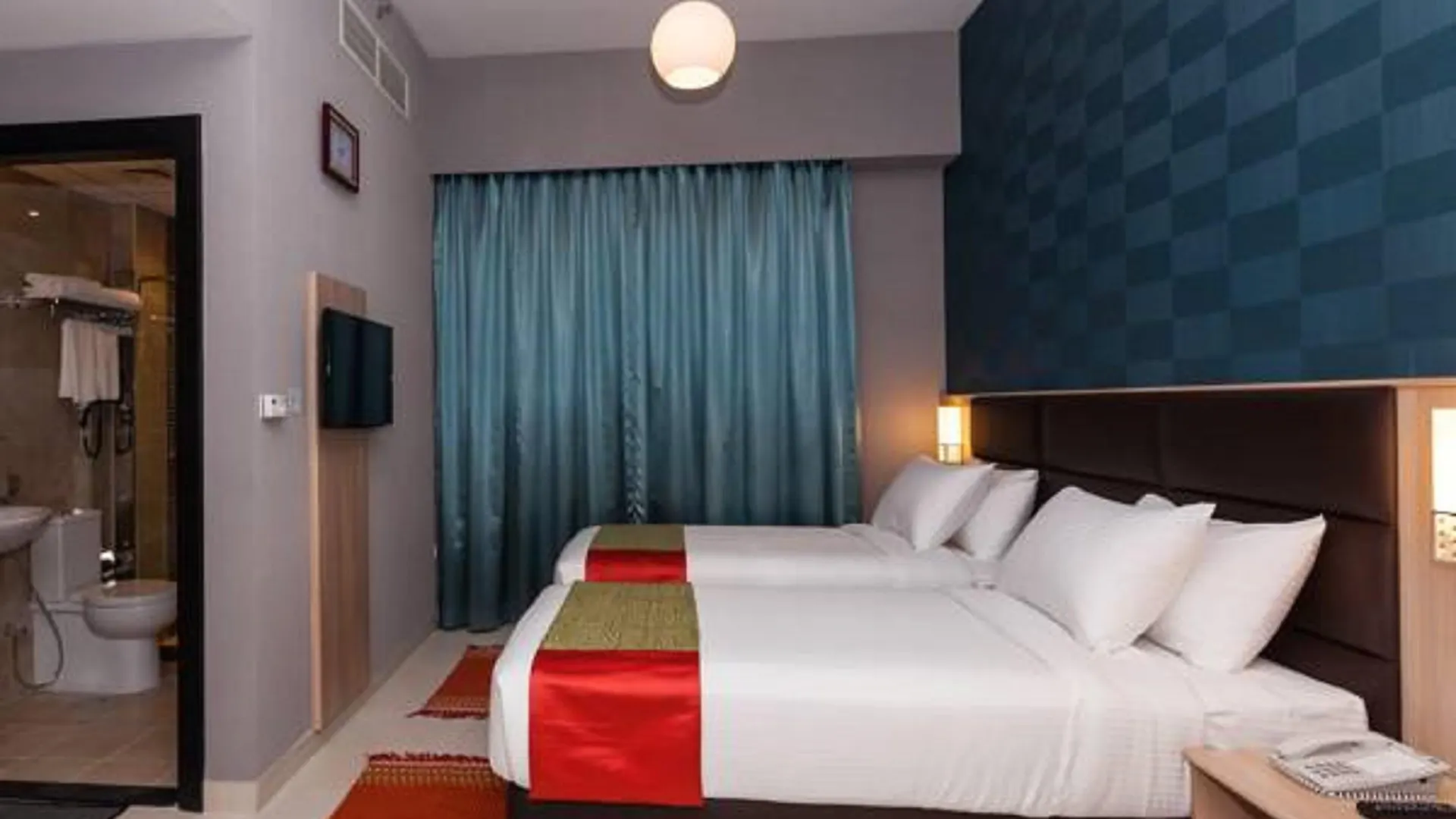 Florida Square Hotel Дубай