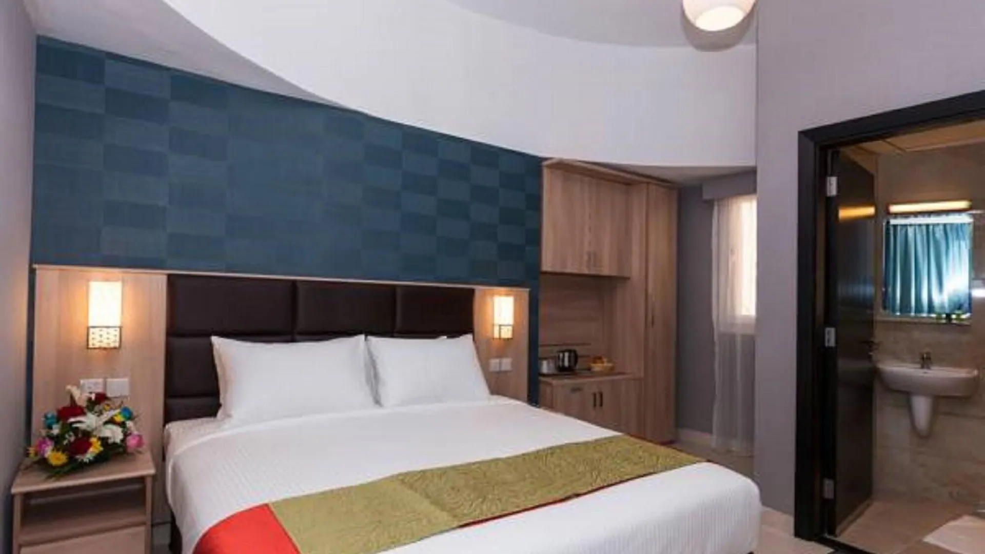 Florida Square Hotel Дубай 2*,