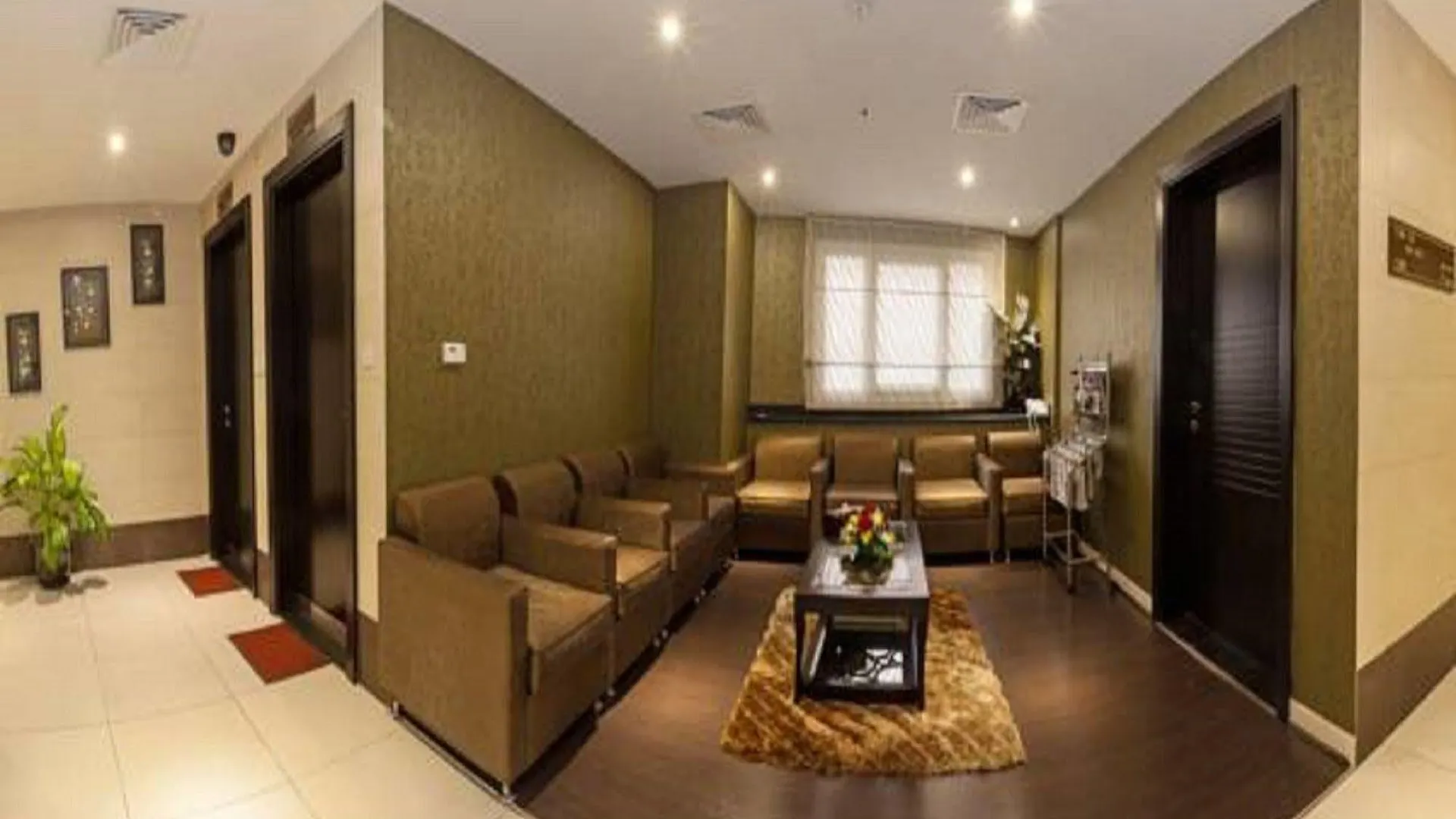 Florida Square Hotel Дубай