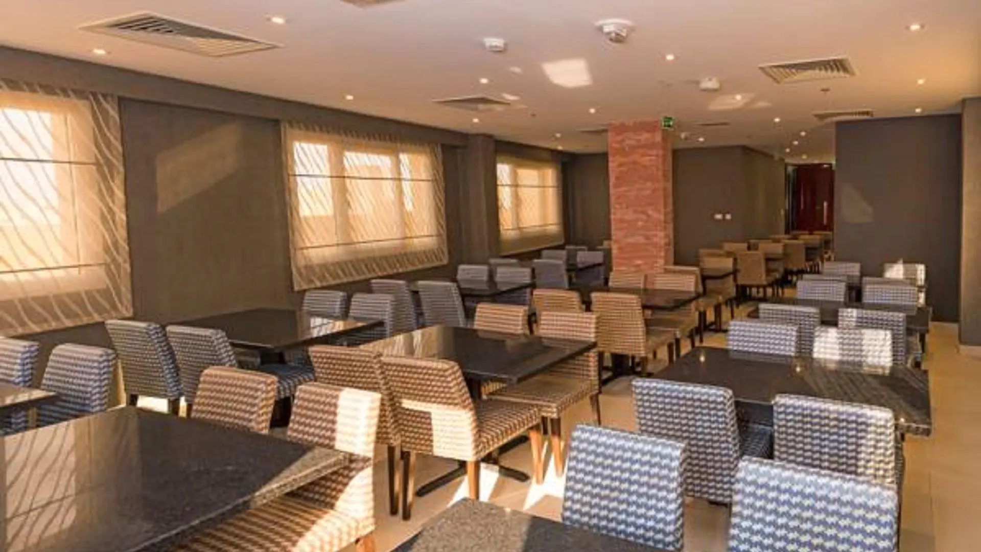 Florida Square Hotel Dubai 2*,